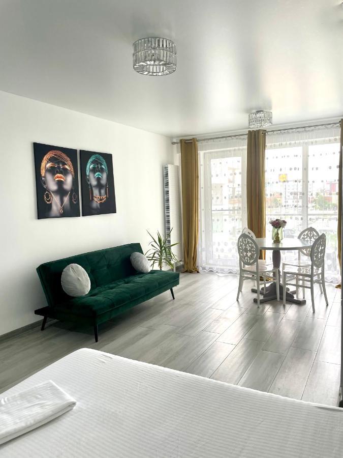 Dominic 2 Beds 1 Sofa Parking Pool Apartament By Alezzi Nord10 Lejlighed Năvodari Eksteriør billede